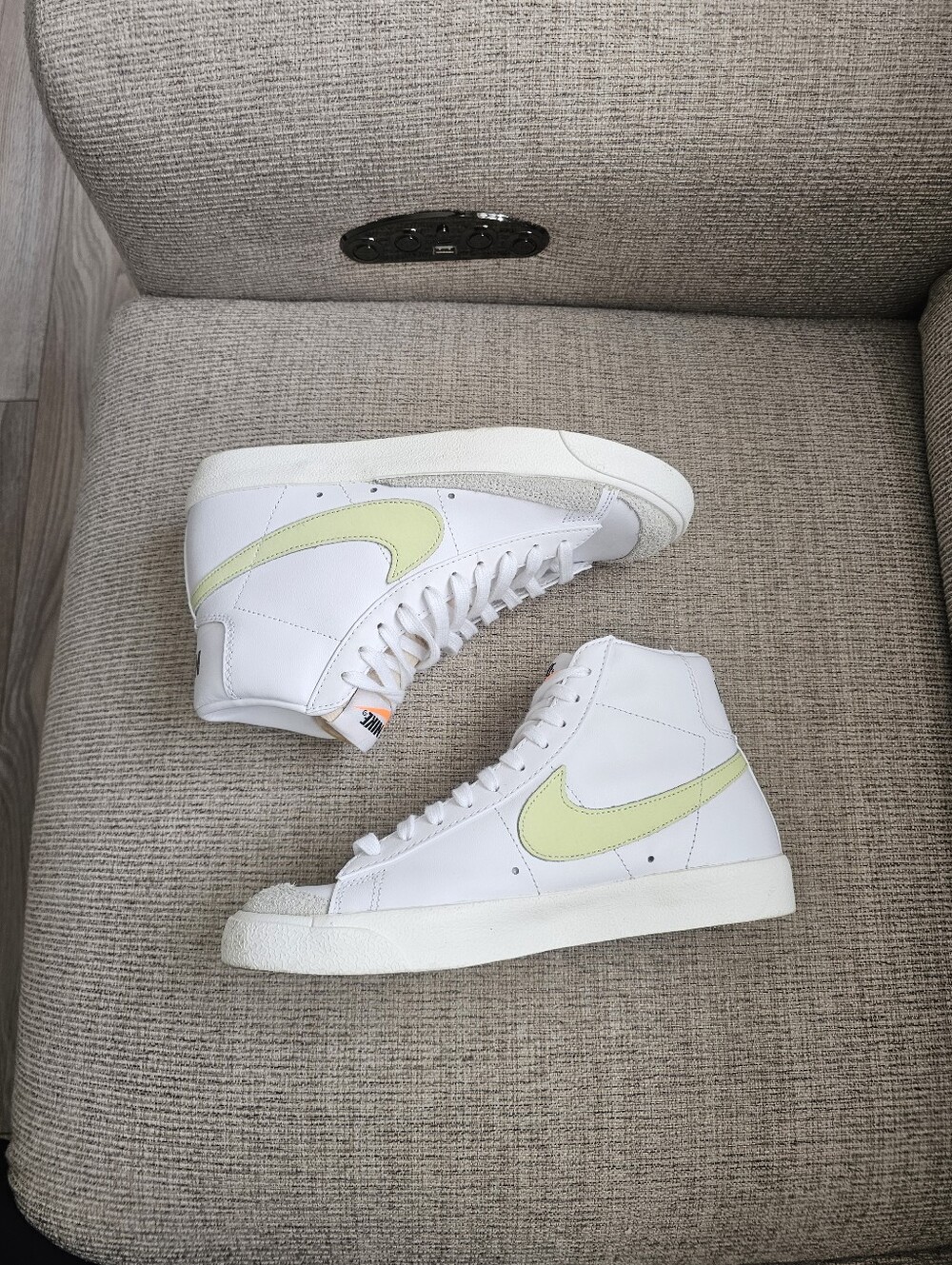 Nike Women's Blazer Mid '77 'Barely Volt Sneakers - Picture 2 of 8